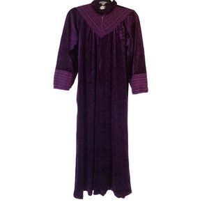 Vintage Lois Martin night gown size Large velvet purple bell sleeve lace trim